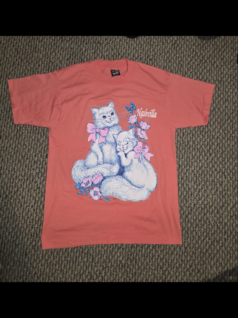 Vintage 1990's Nashville Coral Cat Graphic Tee